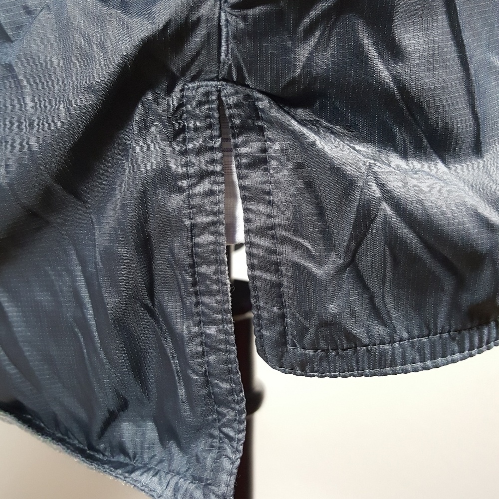 Marmot Windbreaker - Picture 3 of 7